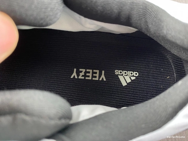 Boost GZ0711 Tint 700 Blue MNVN Adidas Yeezy 0804